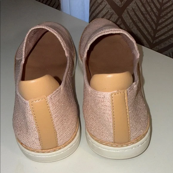 UGG Women's Alameda Sammy Slip-On Sneaker - Picture 6 of 8